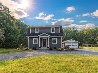 1695 Heslop Rd, Mountain Top, PA 18707