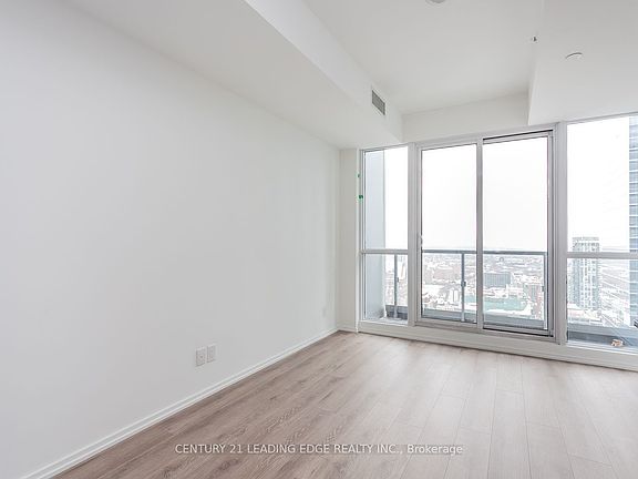 4th image of 70 Temperance St #4409
