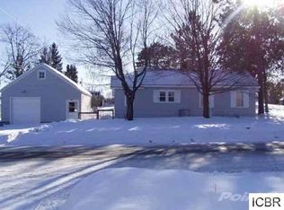 302 SE 2nd Ave, Grand Rapids, MN 55744