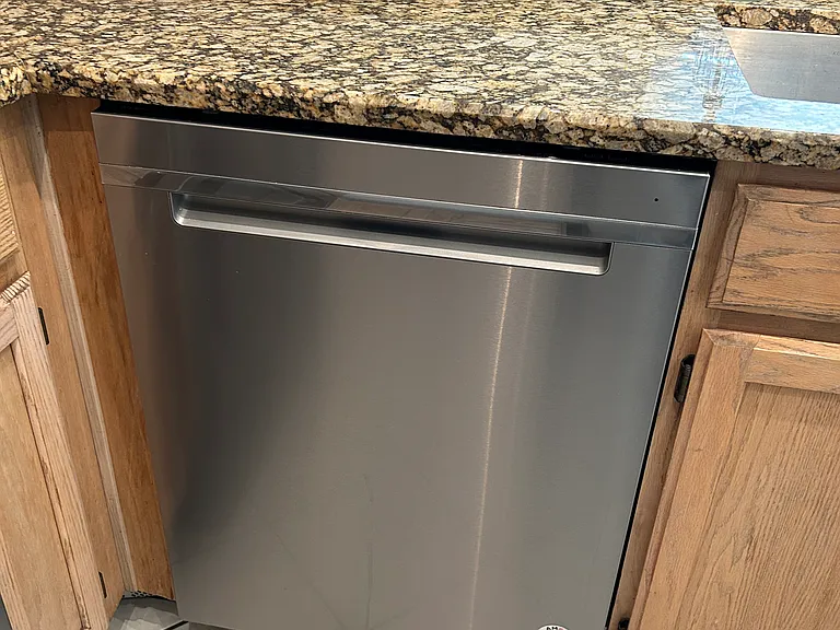 100 E Fillmore St #131 — Photo 13