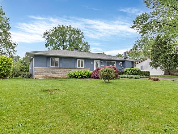4th image of 7913 Renfrew Dr