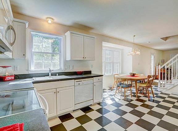 5th image of 6166 Bootsie Blvd