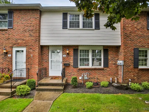 54 Wimbledon Ln, West Seneca, NY 14224