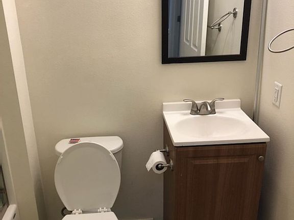 4th image of 2955 NE Martin Luther King Blvd #22