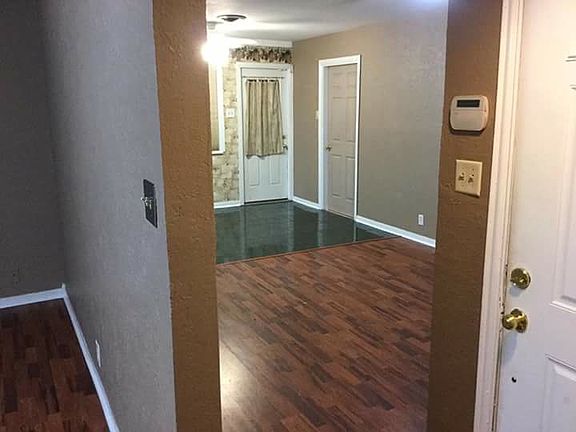 4th image of 3755 Bryan Dr