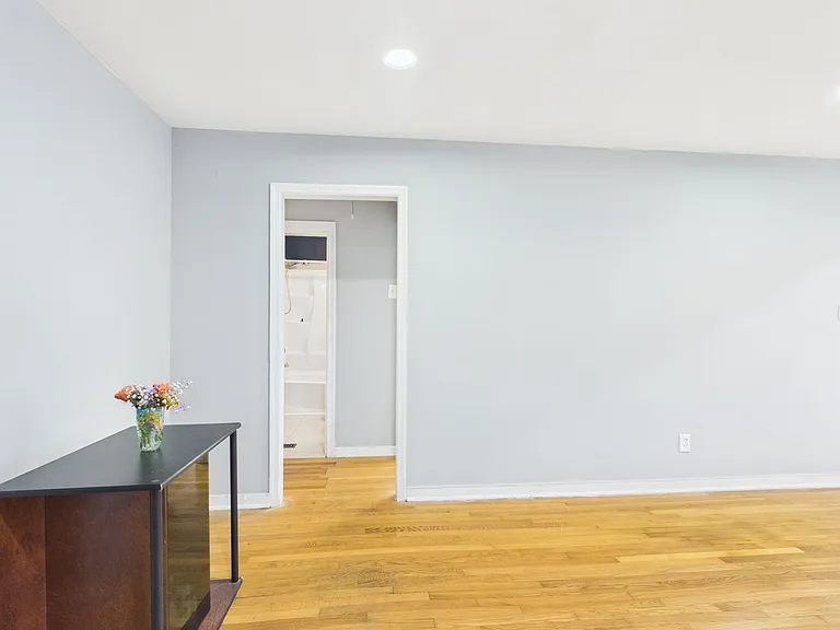 1518 Ethridge Dr — Photo 6