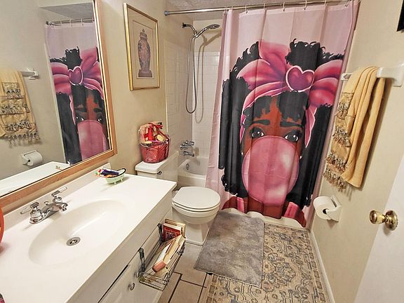 5th image of 6034 Indrio Road #7