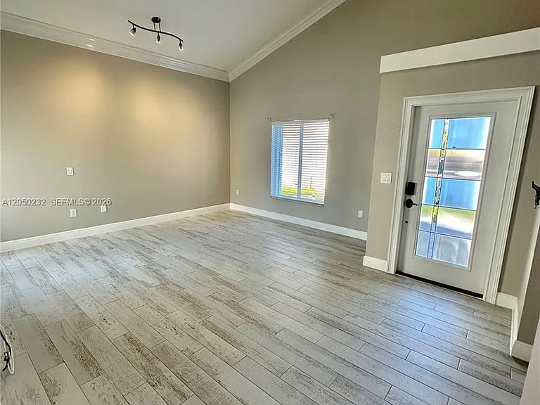 19853 NW 64th Pl — Photo 3