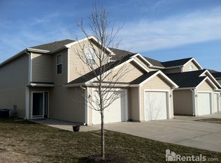 1642 SW Highland Dr #12-B, Lees Summit, MO 64081