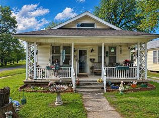 421 Lynn Ave, Columbus, KS 66725