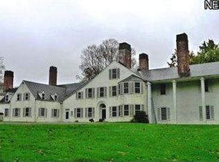115 Quail Hollow Dr, Moreland Hills, OH 44022