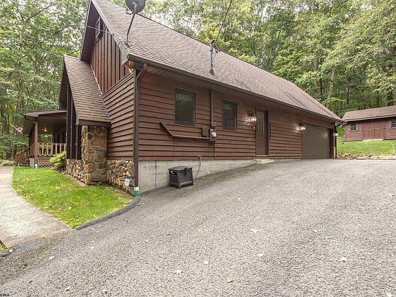 5th image of 159 Windflower Dr