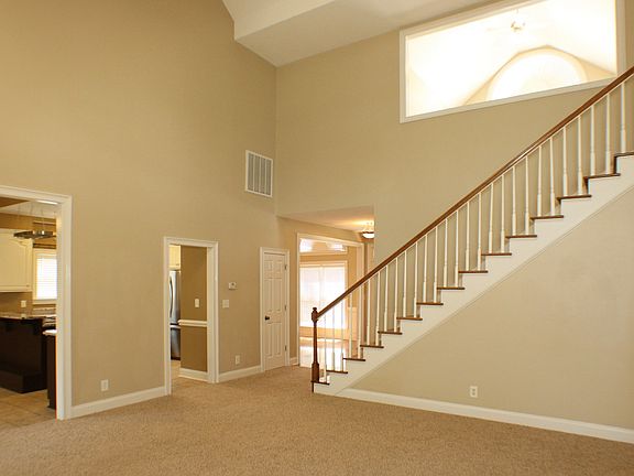 4th image of 310 Bellemeade Cir