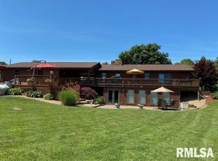 3840 Country Club Rd, Carbondale, IL 62901
