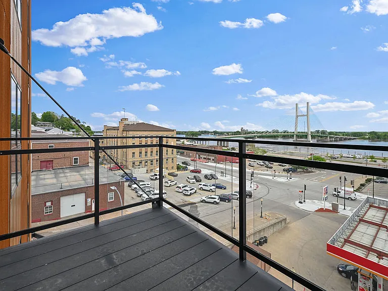 Urbane424 Apartments — Photo 15