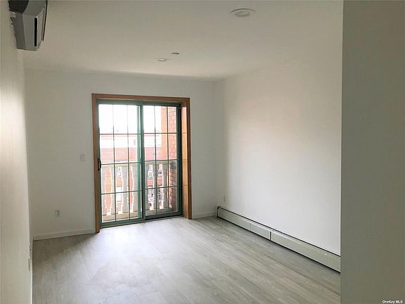 2nd image of 13443 Maple Ave #7