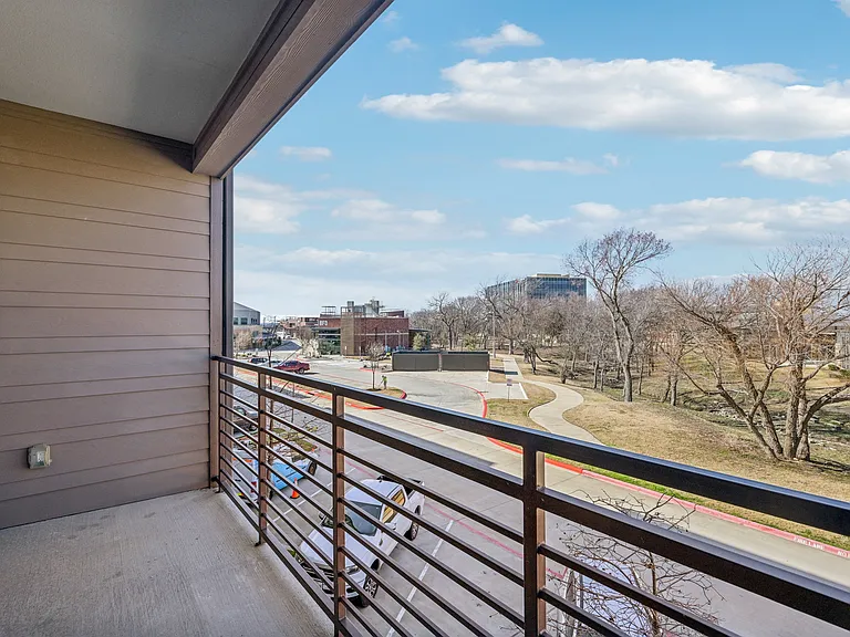Alma Hub 121 — Photo 17