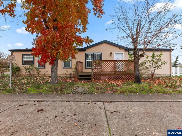 20807 Sunny Vista Ct NE, Donald, OR 97020