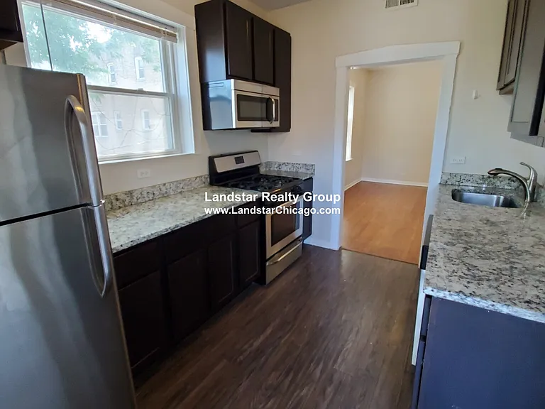 4451 N Hamlin Ave #A — Photo 3