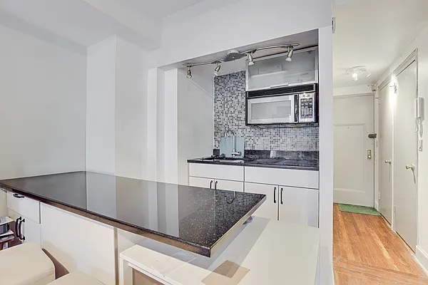 Rented by Compass | media 1
