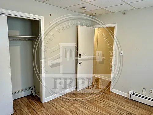 276 4th St Photo 1