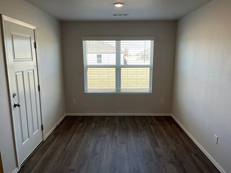 3201 E Jacob Ln — Photo 7