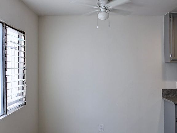 4th image of 928 Albany St APT 2