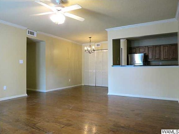 3rd image of 120 15th St E APT 111