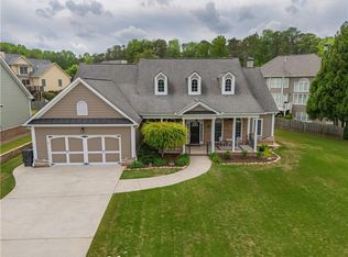 4721 W Lakeshore Dr, Acworth, GA 30101