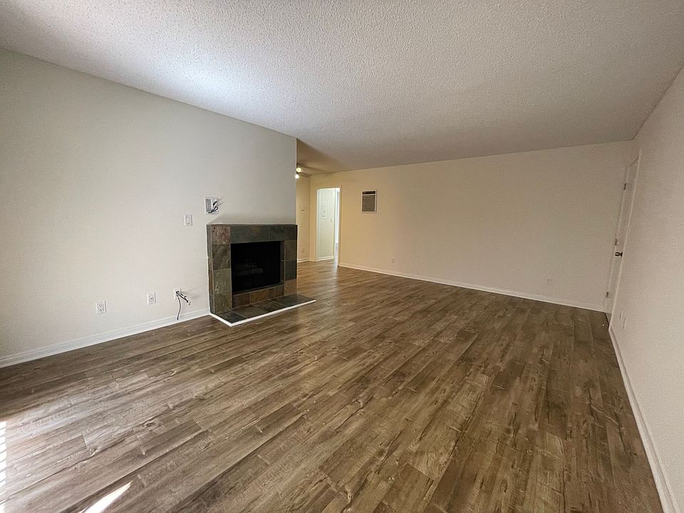 1st image of 3344 S Canfield Ave #103