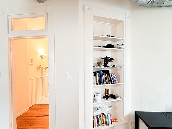 5th image of 2121 Grove Ave APT 4