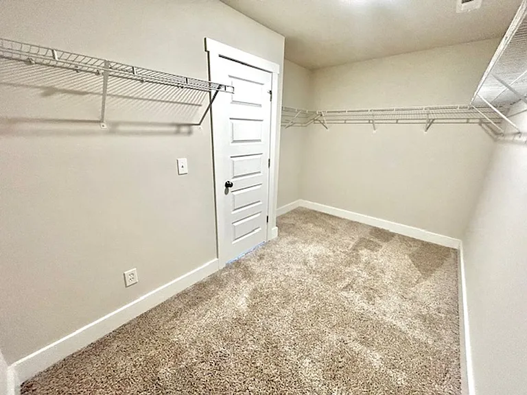 115 Hutchinson Rd — Photo 47