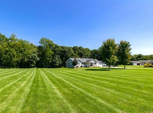 1641 Hickory Ct, New Boston, IL 61272