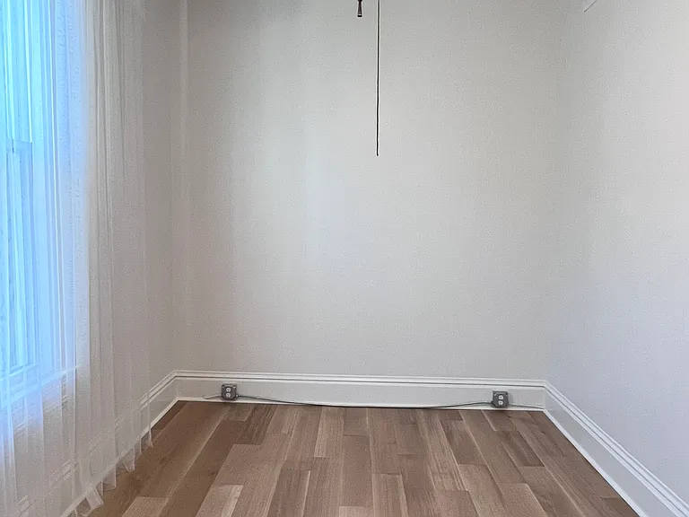 948 N Hoyne Ave #3 — Photo 12