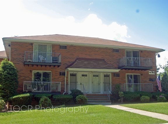 4th image of 15 Cottage St #152A