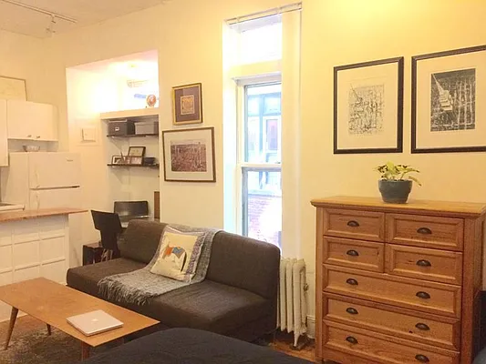 Rented by D'Andrea Craig Realty | media 9
