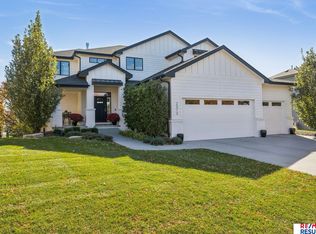 2313 S 220th Cir, Elkhorn, NE 68022