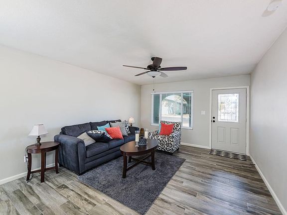 4th image of 2934 S El Dorado