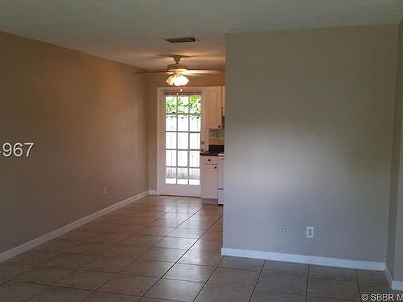 3rd image of 1540 SW 20th St