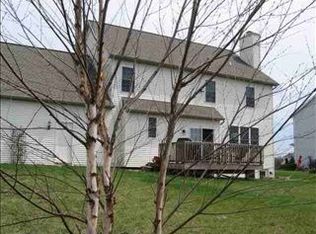 9 Farmhouse Ln, Carlisle, PA 17013