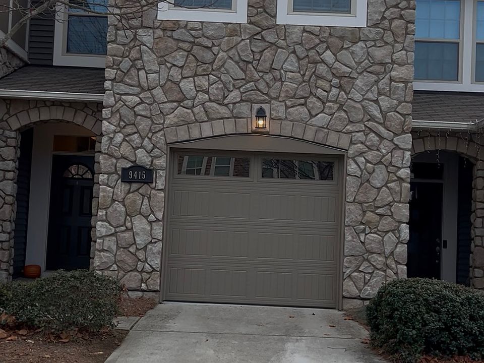 1st image of 9415 Glenburn Ln #124