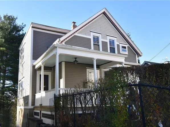 163-165 Peirce St, East Greenwich, RI 02818