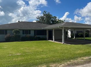 1315 Crockett Ave, Nederland, TX 77627