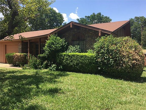 4th image of 523 Kelly Ct