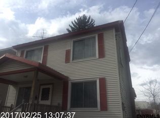 1729 Oneida St, Schenectady, NY 12308