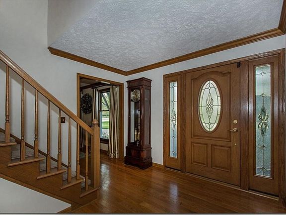 2nd image of 33409 Seneca Dr