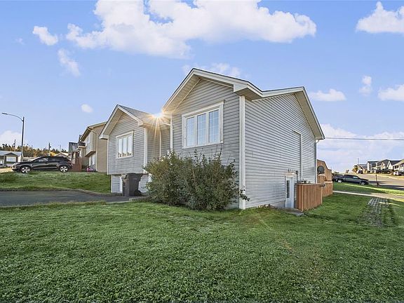 3rd image of 20 Blomidon Street