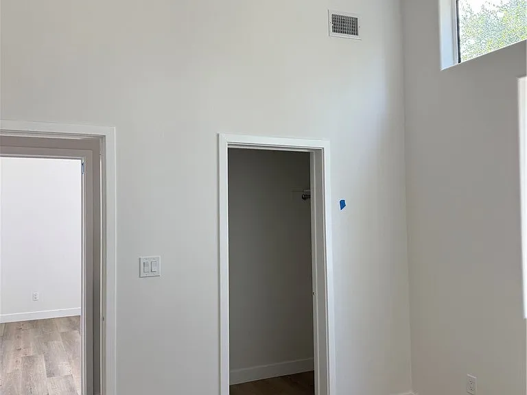 6536 Shoup Ave — Photo 5
