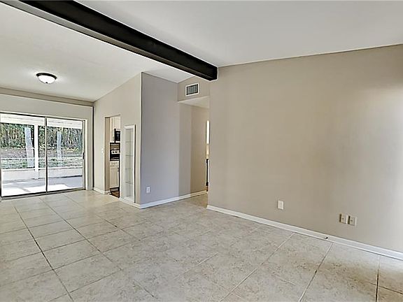 4th image of 454 Hollyhock Ln