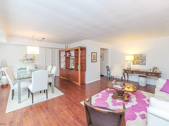 5th image of 19406 Van Aken Blvd APT 203